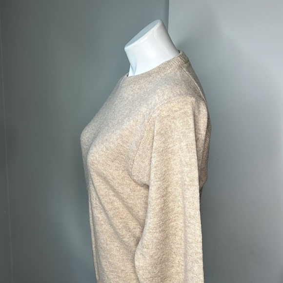 L.L. Bean Classic Lambswool Pullover Sweater size Small - Picture 4 of 6